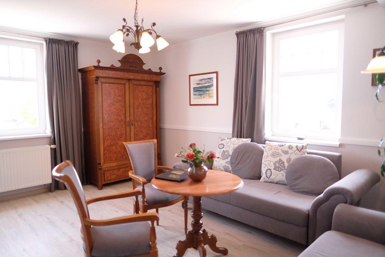 Hotel Zum Strandlaufer アーレンスホープ エクステリア 写真